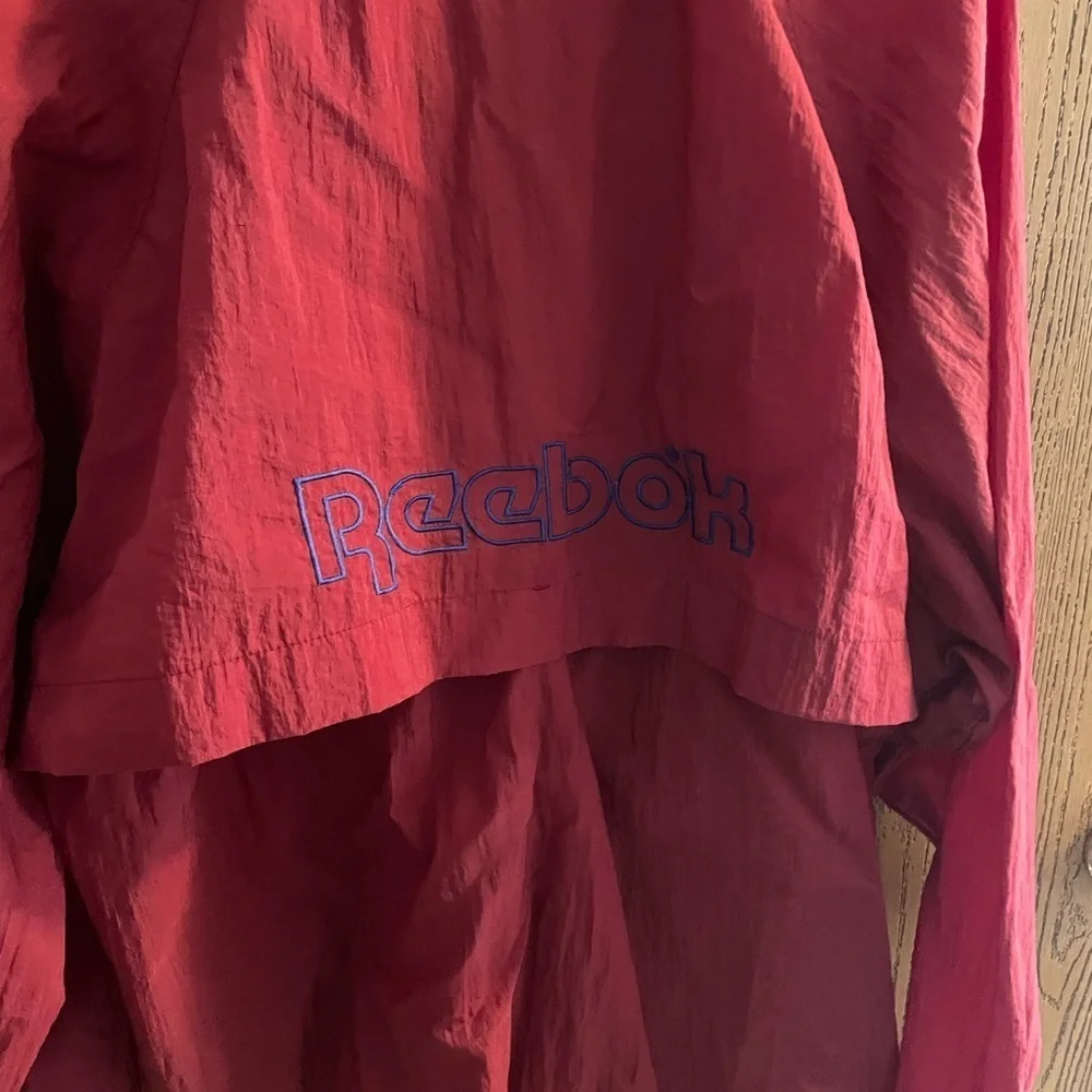 Vintage Reebok Maroon Nylon Windbreaker w/ Hide-away hood zip up - Picture 6 of 10